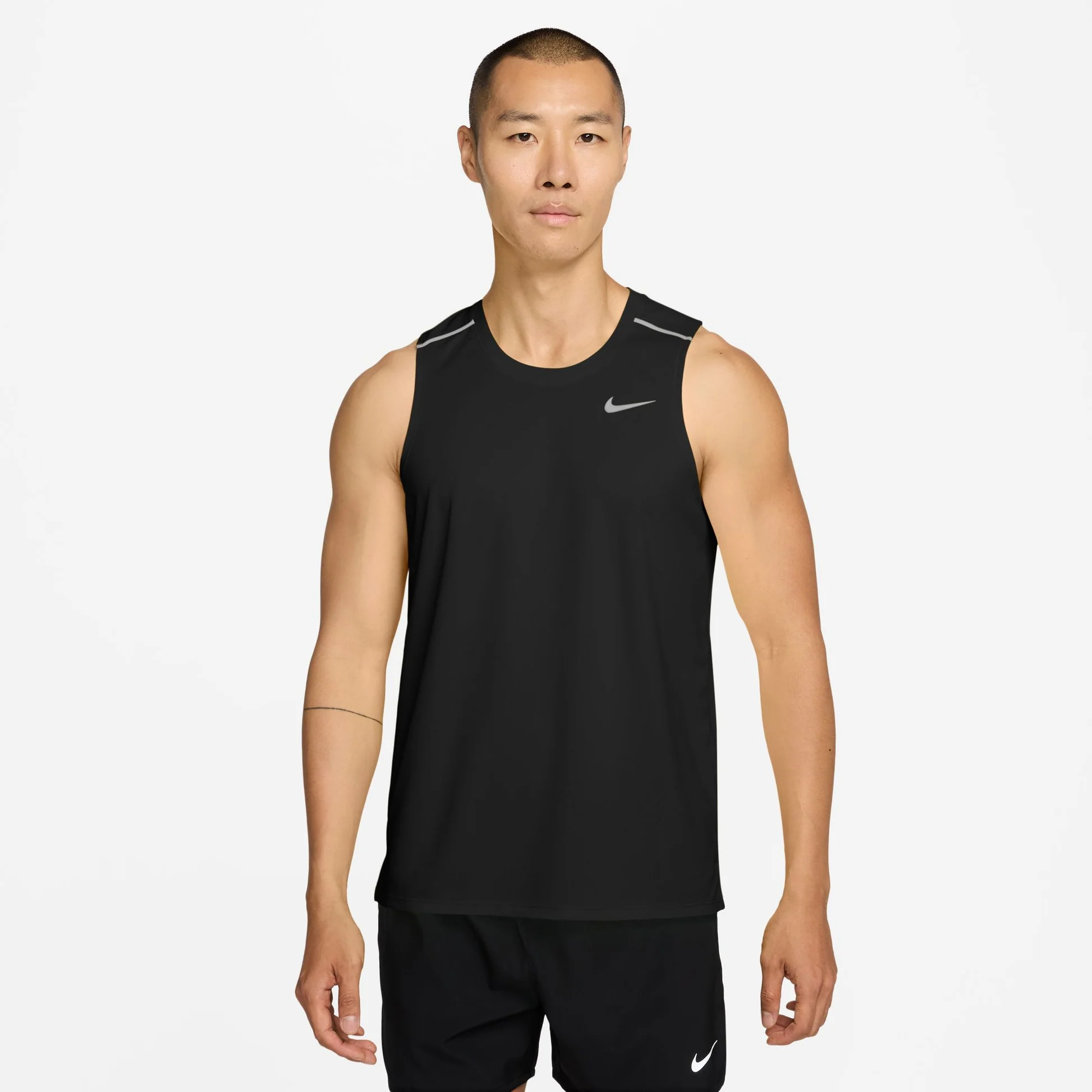 「【2026夏】ランニング用ノースリーブおすすめ7選！NIKE・2XUなど人気ウェアを徹底比較｜Runtrip Store」の画像