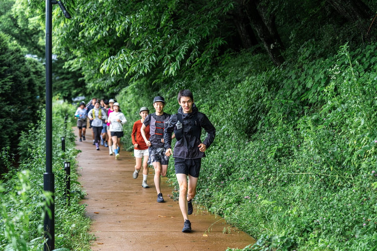 「新緑深まる軽井沢で、はじめてのトレイルへ。1泊2日の合宿「FIRST TRAIL TRIP」をレポート」の画像