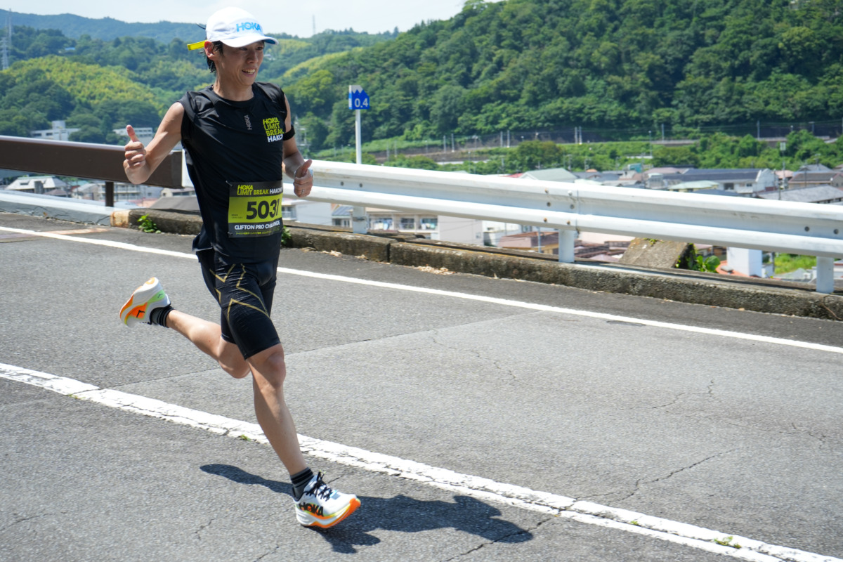 「真夏の箱根に1,400人!『CLIFTON PRO』で激坂に挑んだ「HOKA LIMIT BREAK HAKONE」レポート」の画像