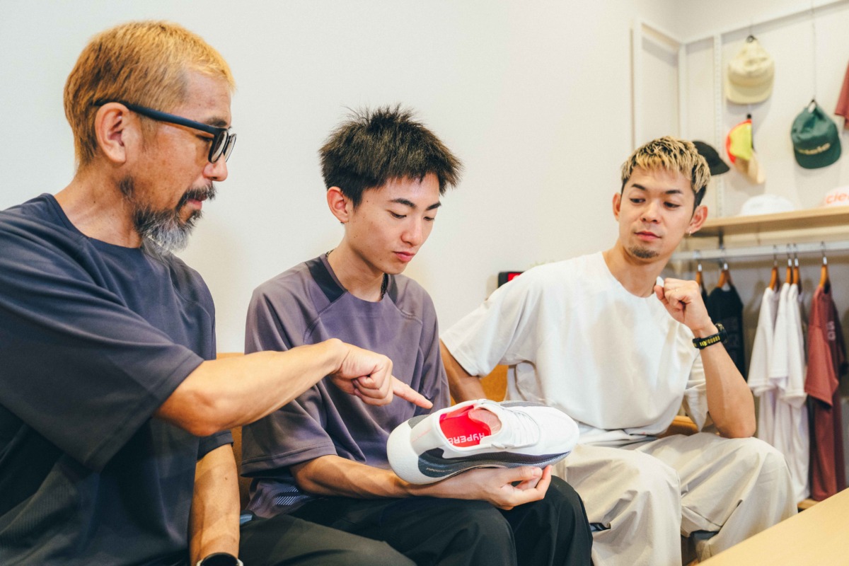 「『HYPERBOOST EDGE』は“跳ねる”じゃなく“ポムポム”?平林清澄選手が語るアディダス新感覚シューズのすべて」の画像