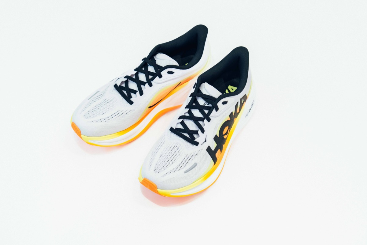 「HOKA新作『CLIFTON PRO』はシューズアドバイザーも太鼓判の走り心地」の画像