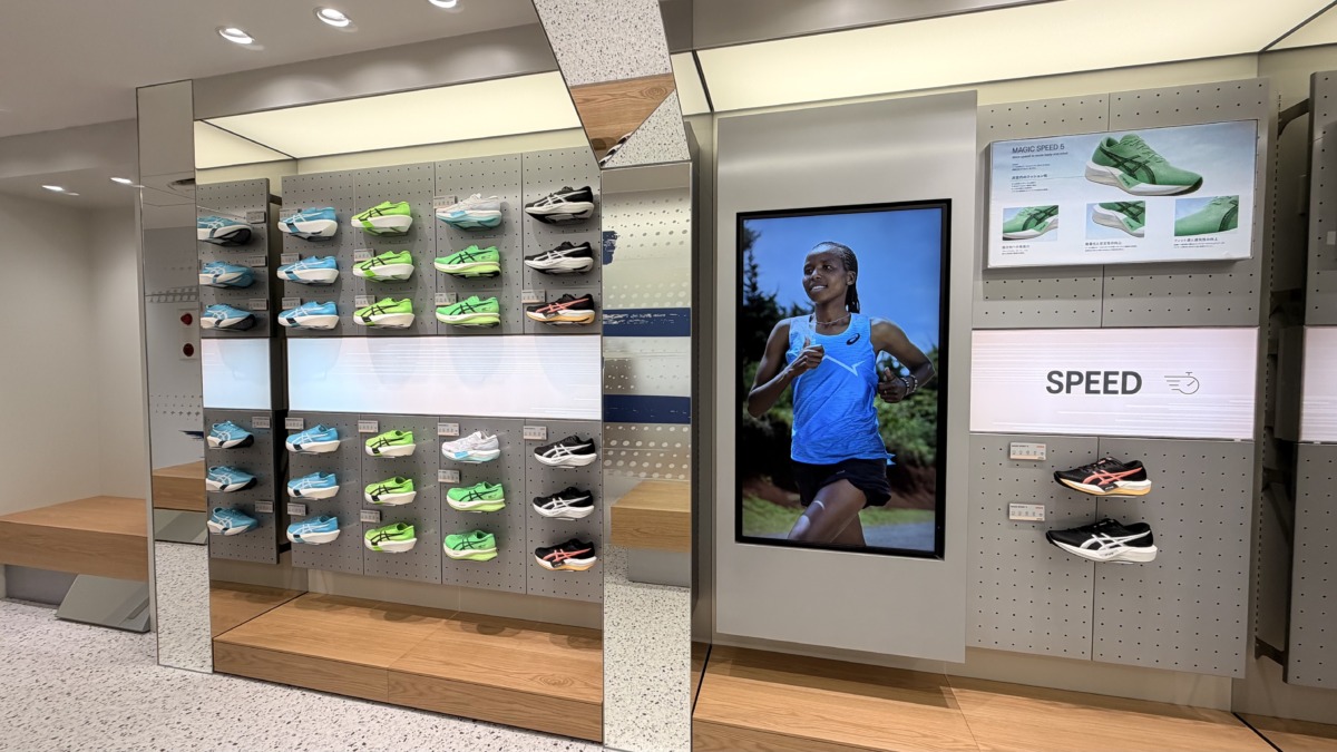 「アシックス国内2店舗目の旗艦店『ASICS FLAGSHIP SHINJUKU』が7月31日オープン！」の画像