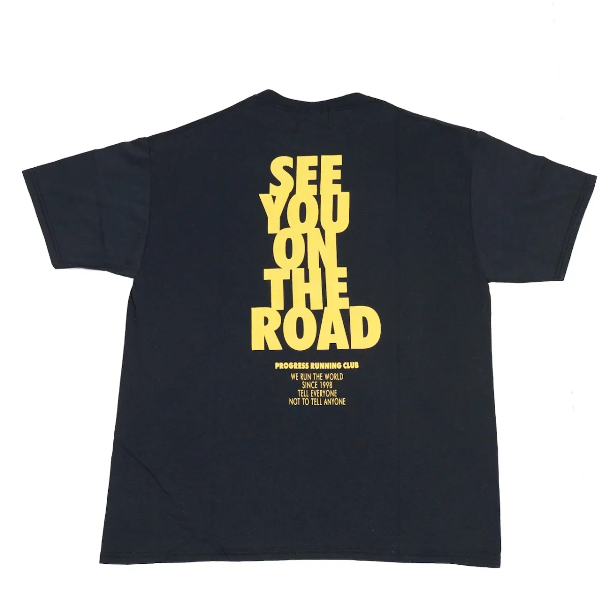 「街にもランニングにも映える！ロンドン発『PROGRESS RUNNING CLUB』のTシャツ＆トートバッグ」の画像