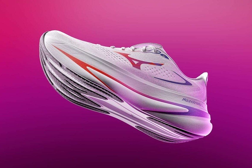 「ミズノ『MIZUNO SKY PRIME』9月11日発売！シリーズ史上最厚のマックスクッションシューズ」の画像