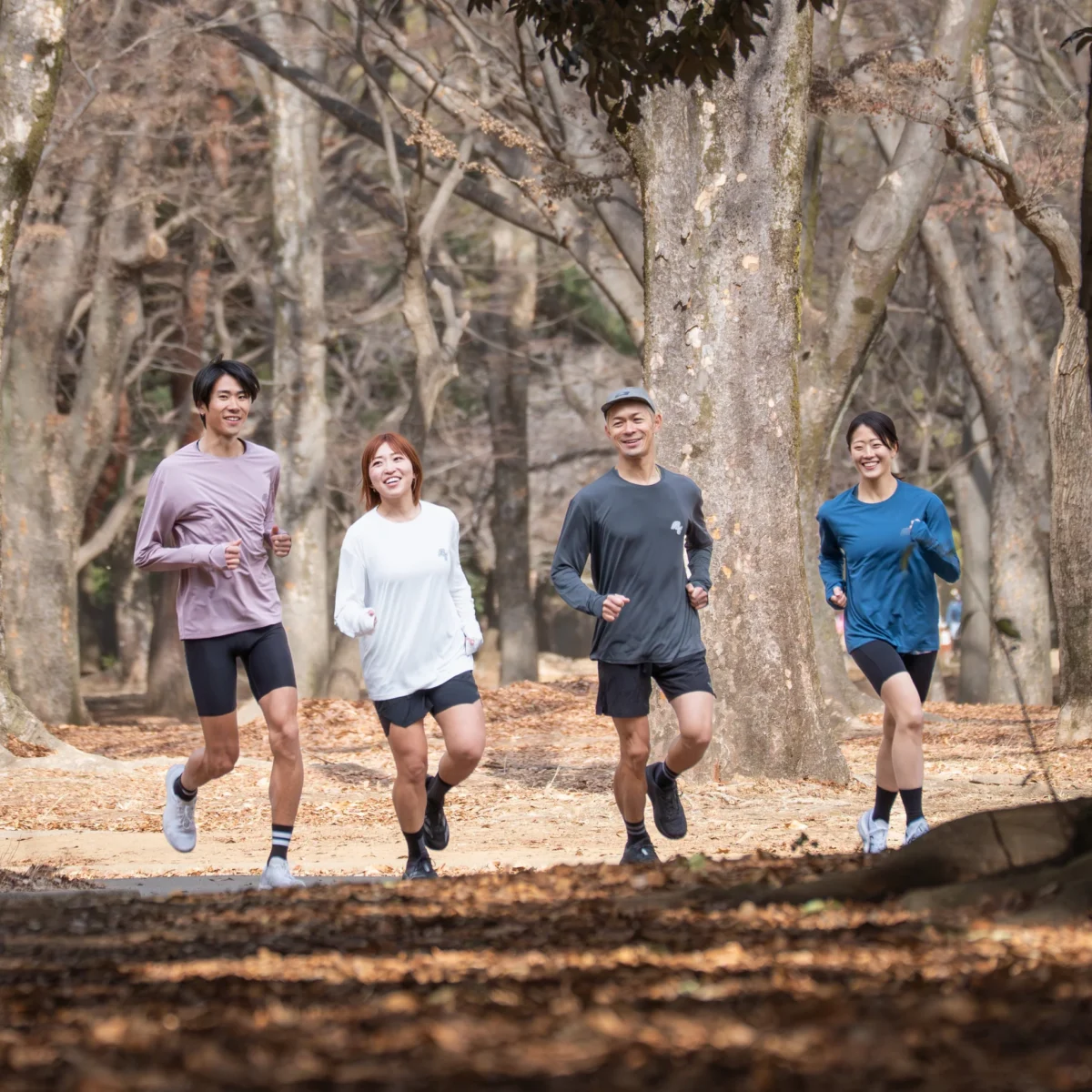 「【秋のランニング】朝晩の肌寒さ・汗冷え・暗さ対策に役立つランニングアイテム5選」の画像