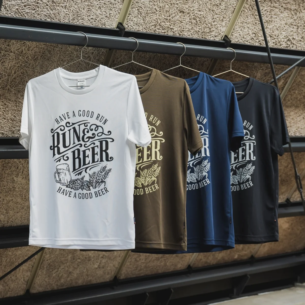 「【殿堂入り】Tシャツ、ショートタイツ……Runtrip Storeで売れ続けるランニングウェア5選！」の画像
