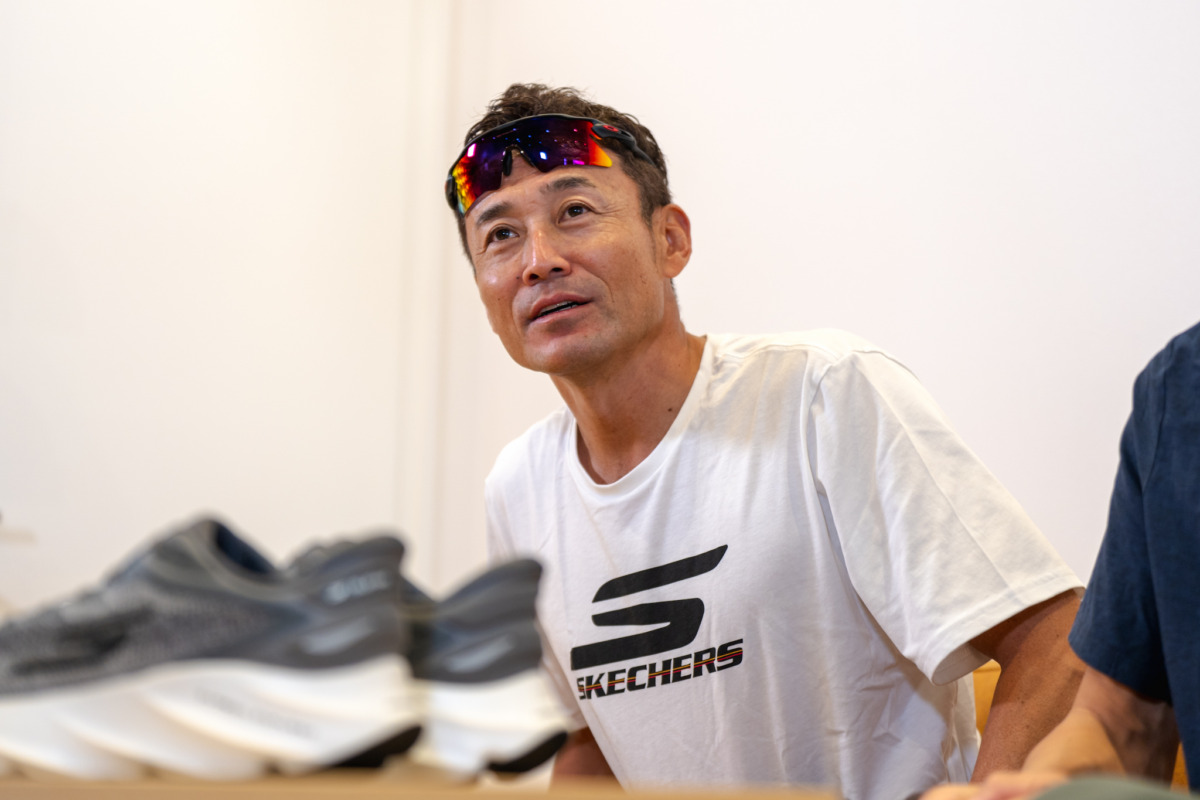 「実はランニングシューズも本格派。スケッチャーズが快適さを追求した『エアロ バースト』の実力」の画像